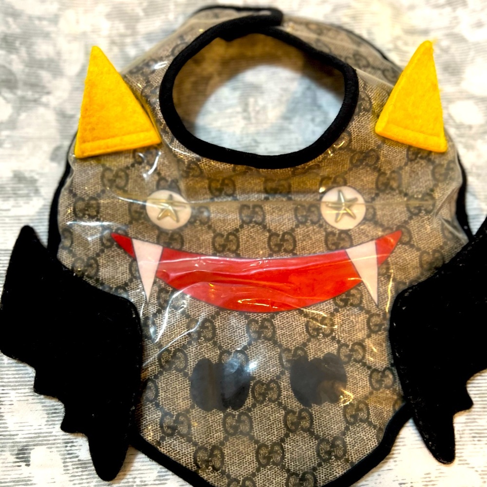 Gucci Bib with Plastic Overlay - Used